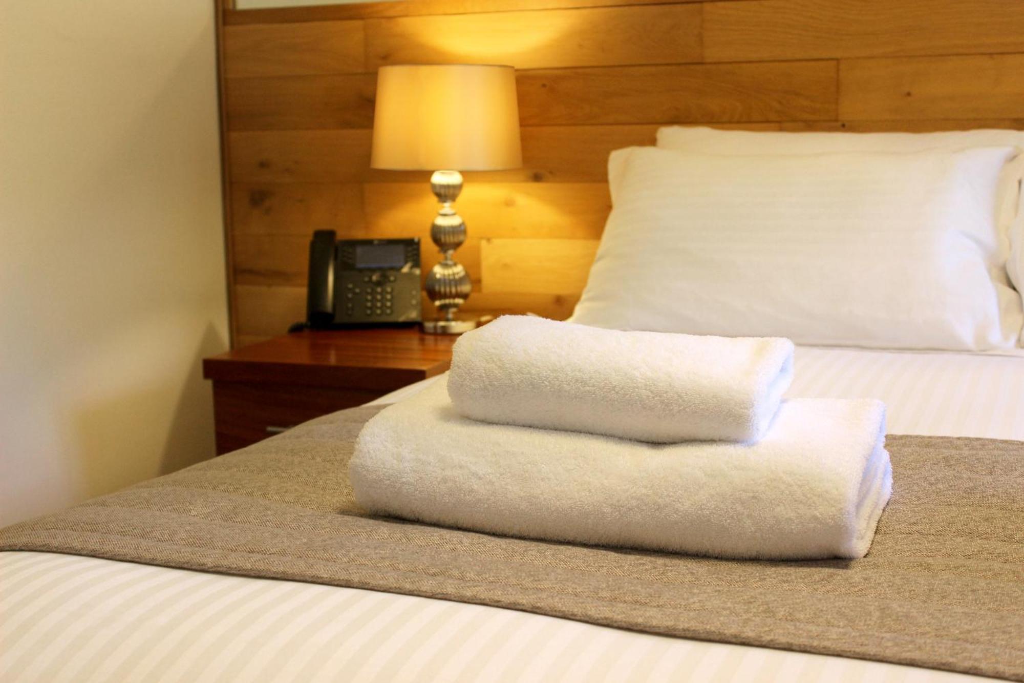 Wickwoods Hotel Albourne ภายนอก รูปภาพ